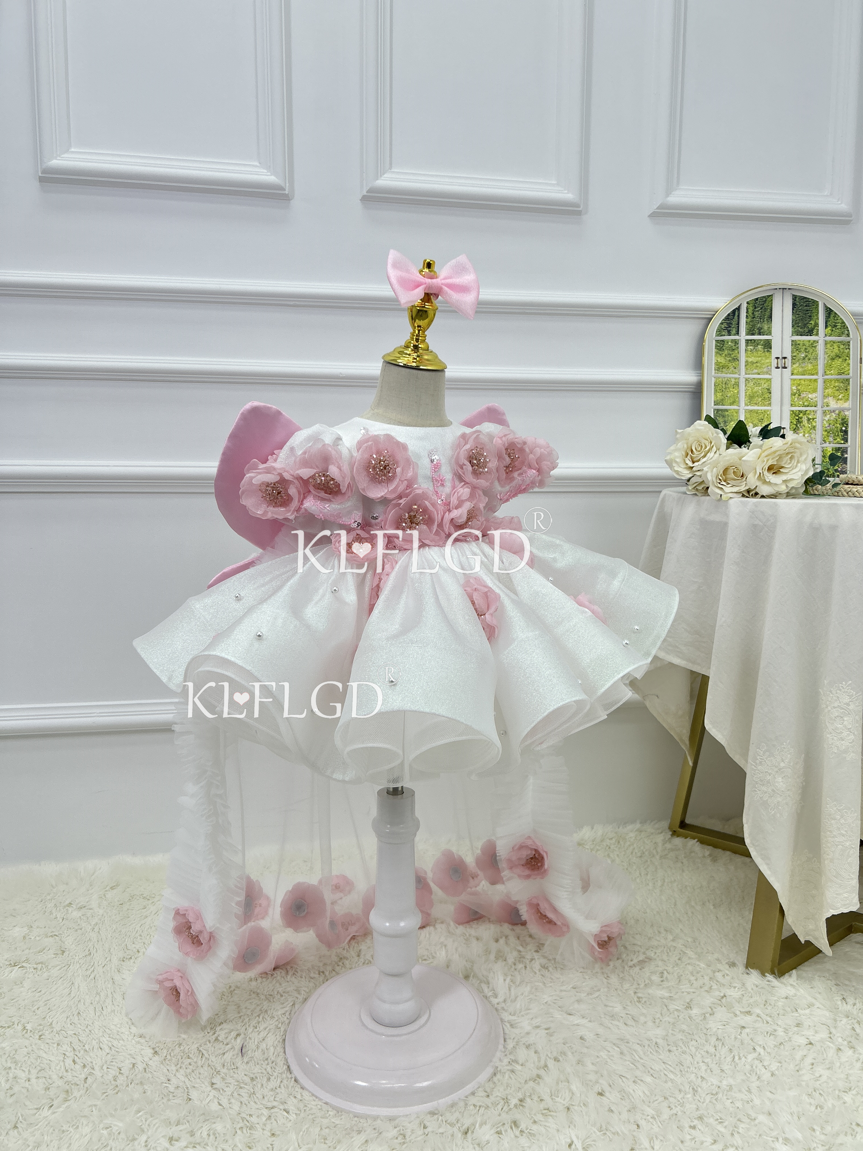Luxurious and elegant girls bi - مراجعة Baby Z Clothing وسعره
