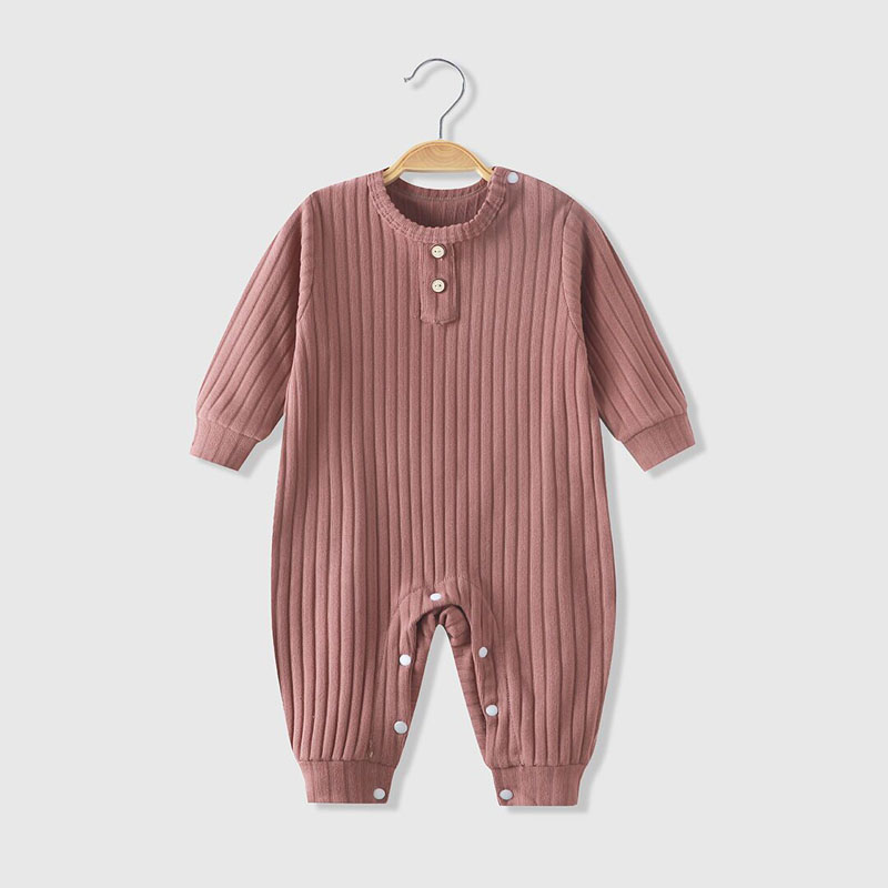 Newborn jumpsuit with A logo v - مراجعة Baby Clothing Logo وسعره